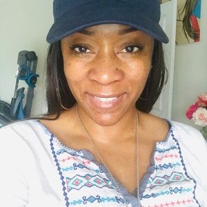 Meet your Posher, Evelyn